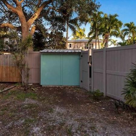 Charming Studio W Pool One Mile To Beach Pets Welcome Lake Worth Beach Eksteriør bilde