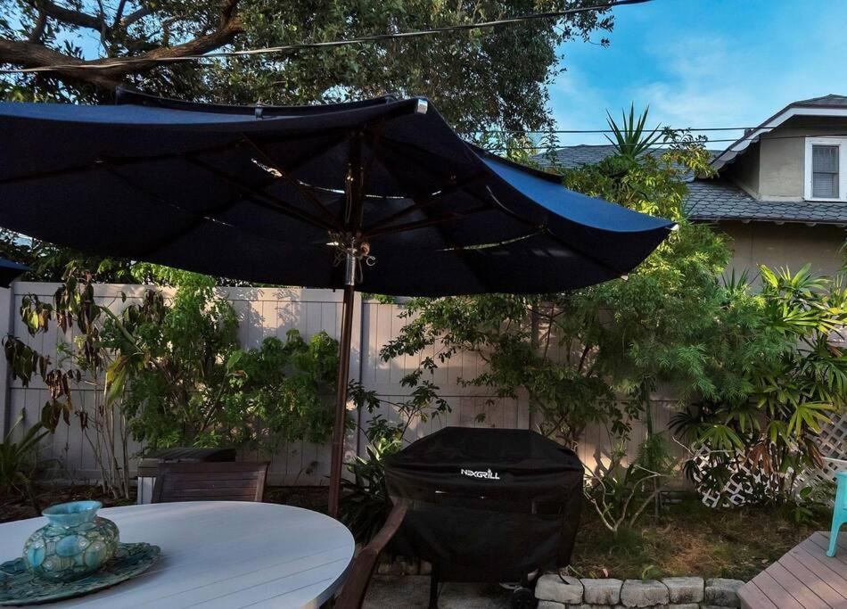 Charming Studio W Pool One Mile To Beach Pets Welcome Lake Worth Beach Eksteriør bilde